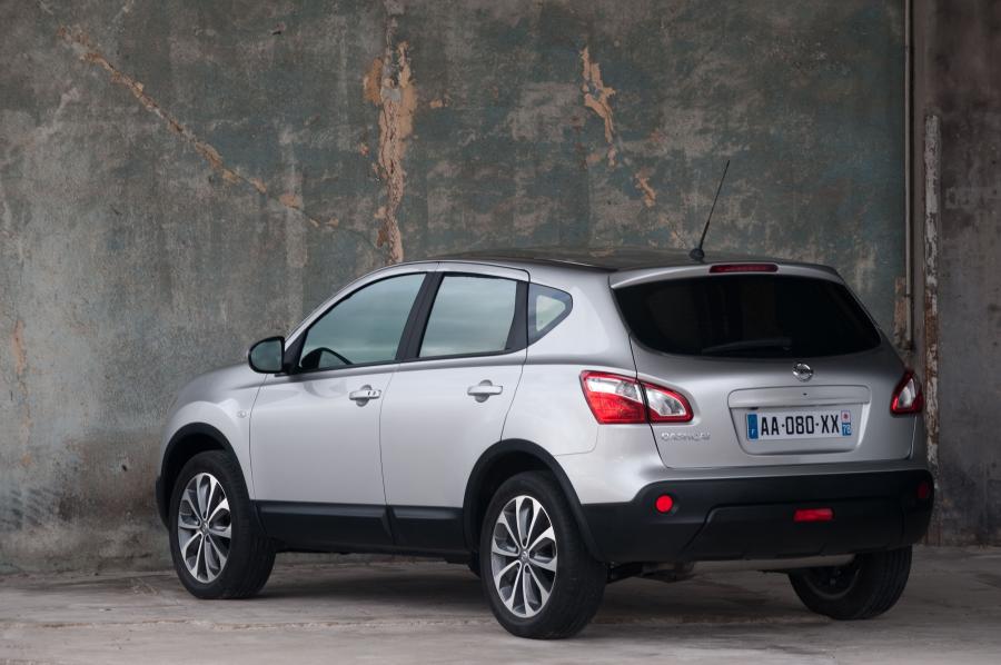  Nissan Qashqai 2010 года  (фото 171 из 204)